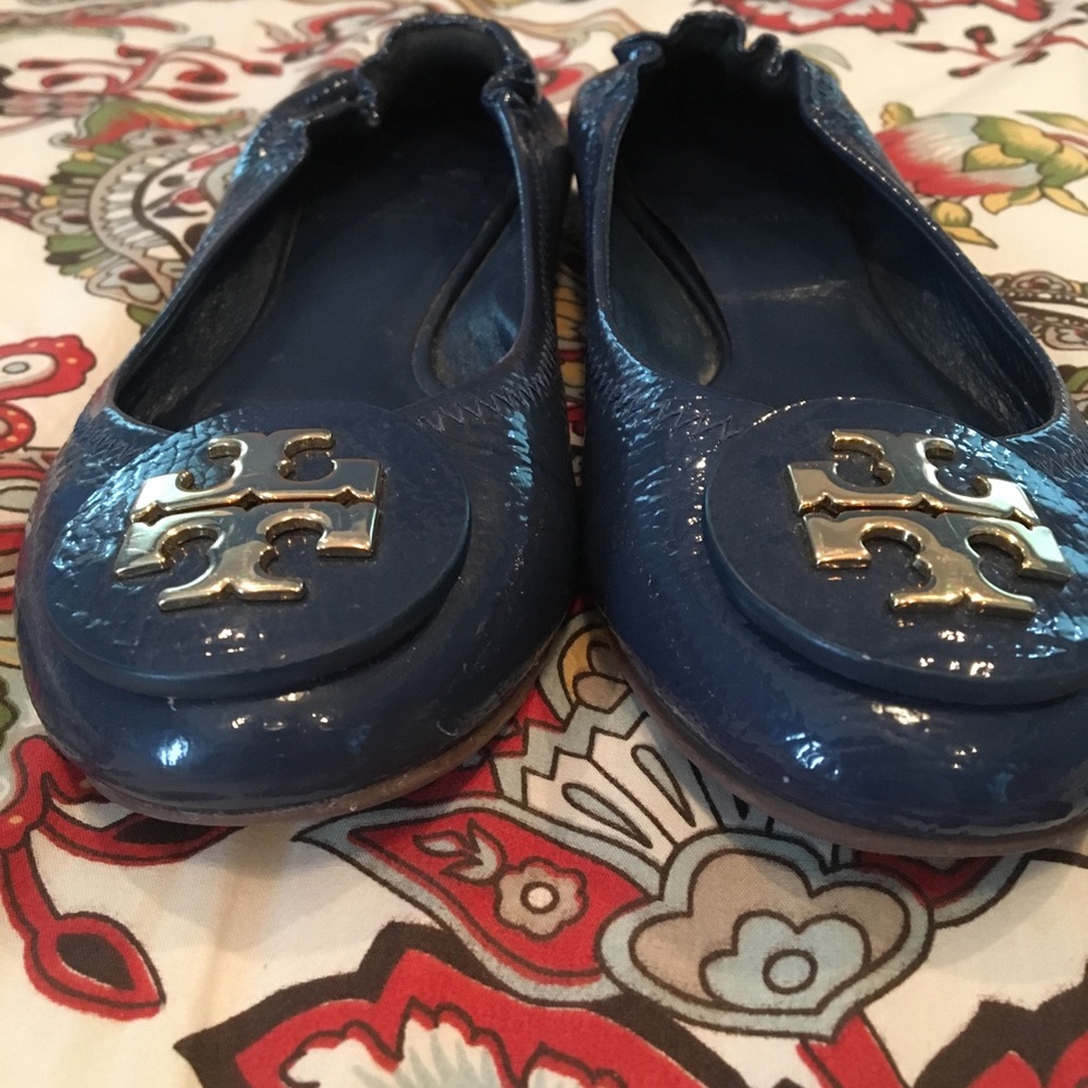 Navy Tory Burch size 6 flats